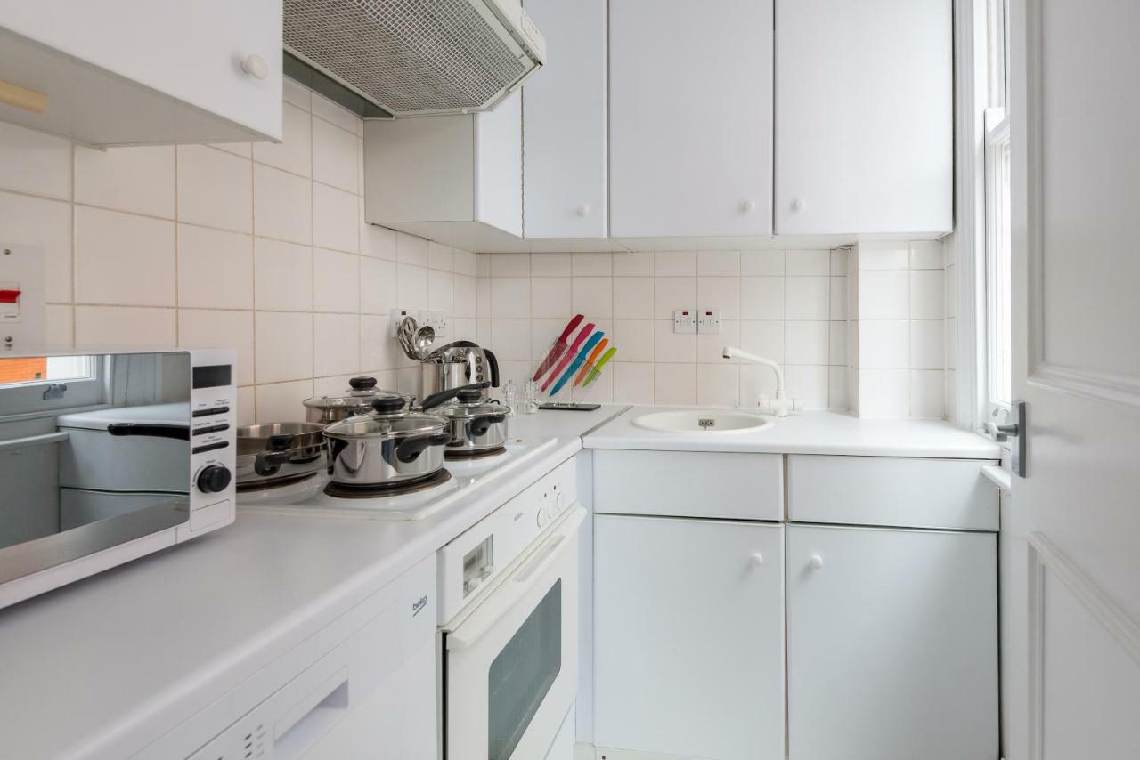 One Bedroom High Street Kensington Apartment London Exterior foto